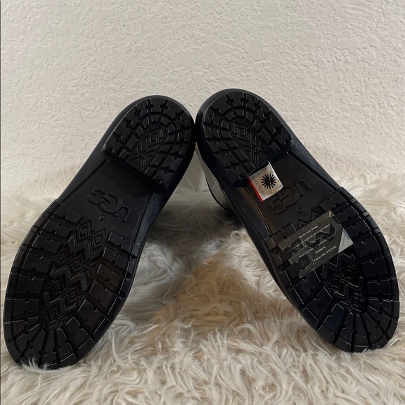 UGG Sienna Rain Boot Waterproof Black High-Gloss Finish Size 9 NEW - Picture 10 of 15